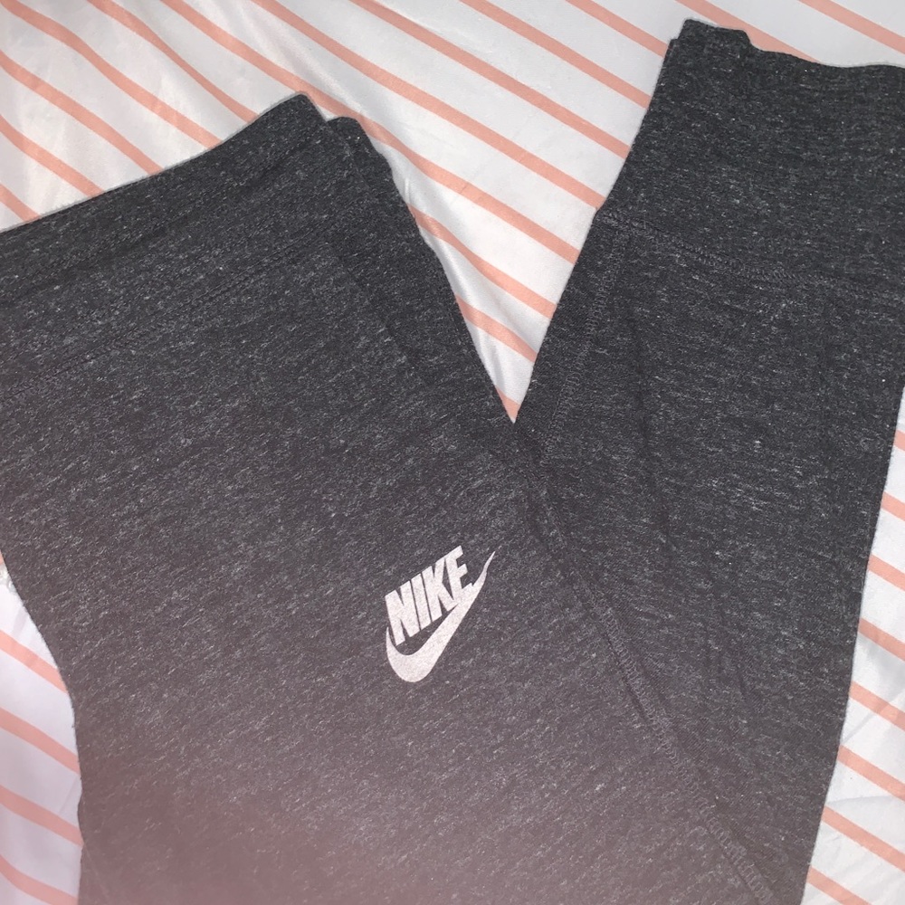 Cropped joggers